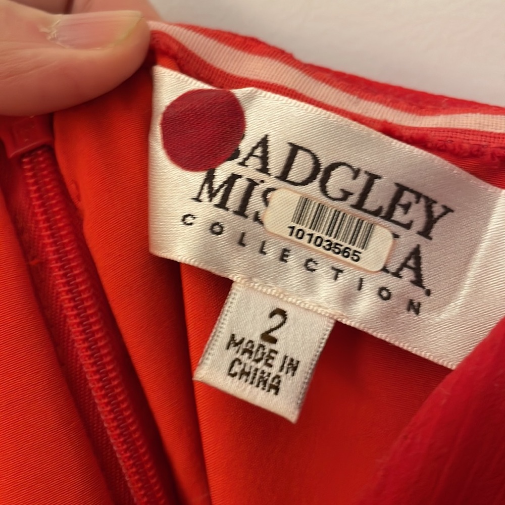Badgley Mishka collection sz 2 red crepe strapless sweetheart gown - Picture 7 of 9